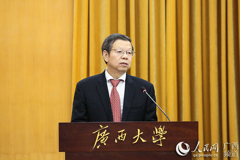 刘正东在国际投资贸易与广西自贸区法制建设国际研讨会上的致辞来自世界各地的国际投资贸易法研究专家们汇聚bevictor1946韦德官网，围绕中国（广西）自由贸易试验区建设需要，共同探讨国际经贸投资合作中的法律风险及解决之道，我表示诚挚的欢迎和衷心的感谢【详细】 